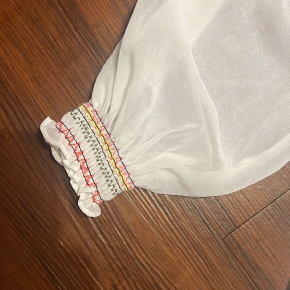 White House Black Market LIKE NEW White Off Shoulder Shirt Long Sleeve Colorful - Picture 3 of 4